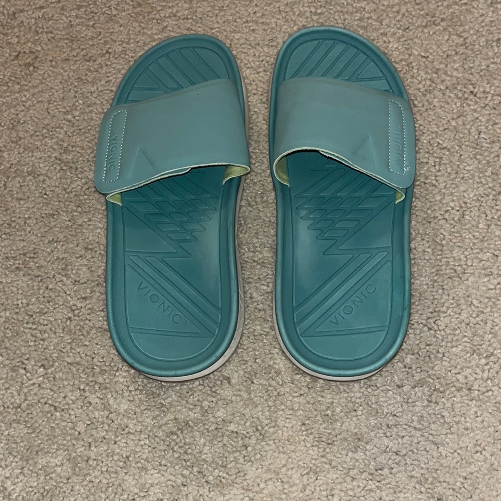 Vionic Recovery Sandal